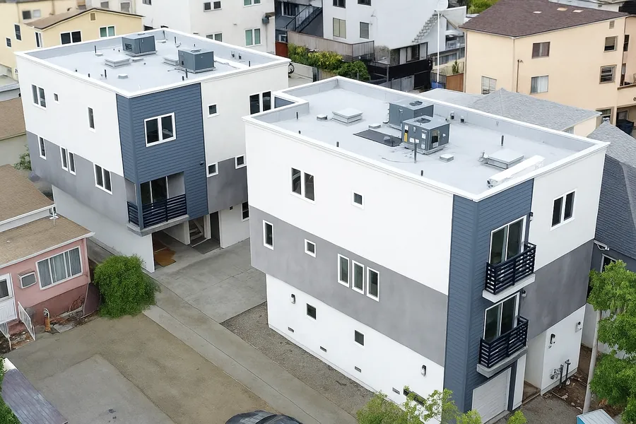 125 N. Mountain View